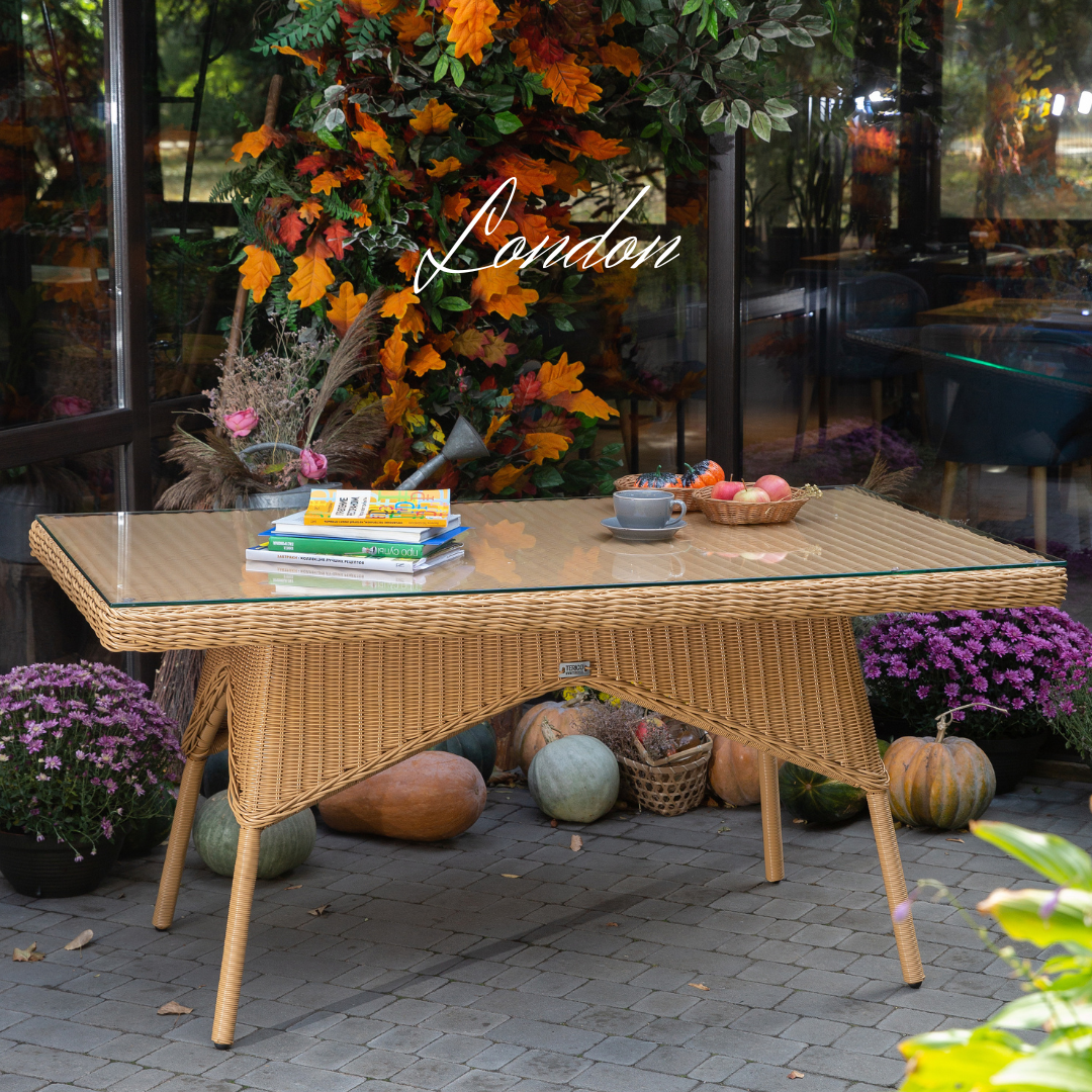 LONDON Outdoor Wicker Table. Beige Color