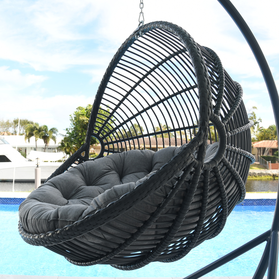 hanging lounge
